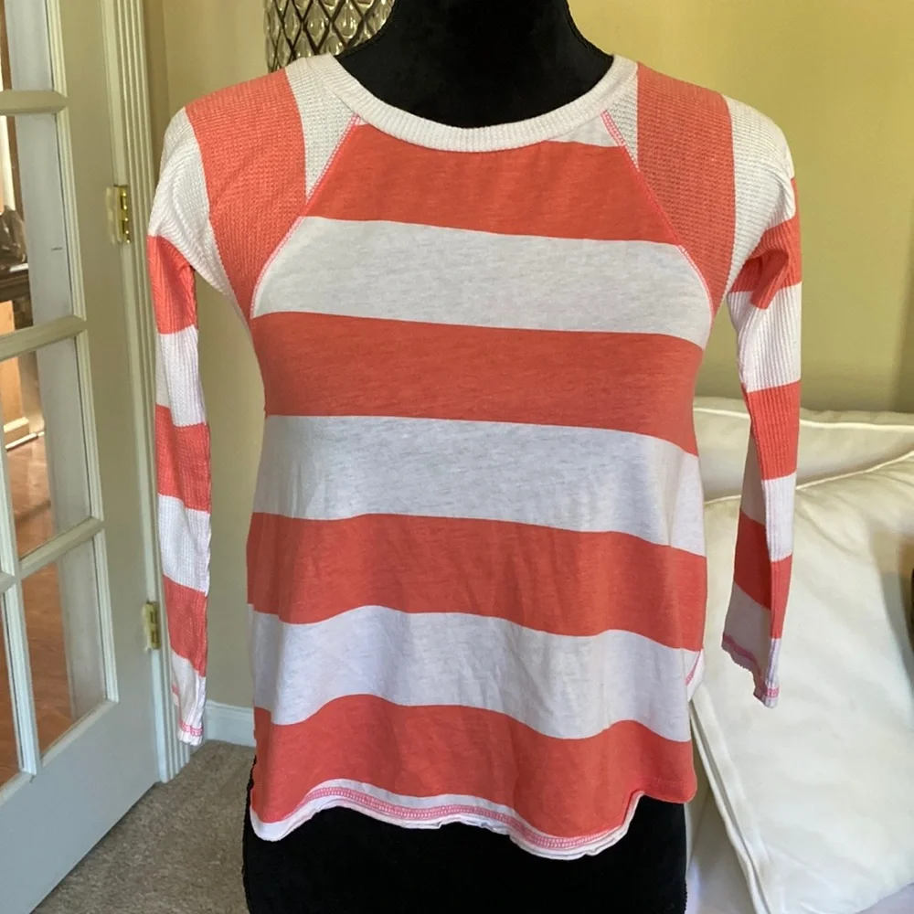 BILLABONG TOP - Picture 1 of 5